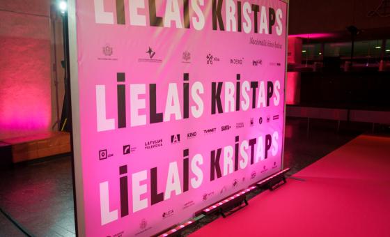  "Lielais Kristaps" ceremonijā apbalvotas labākās latviešu filmas un cildināti kino profesionāļi